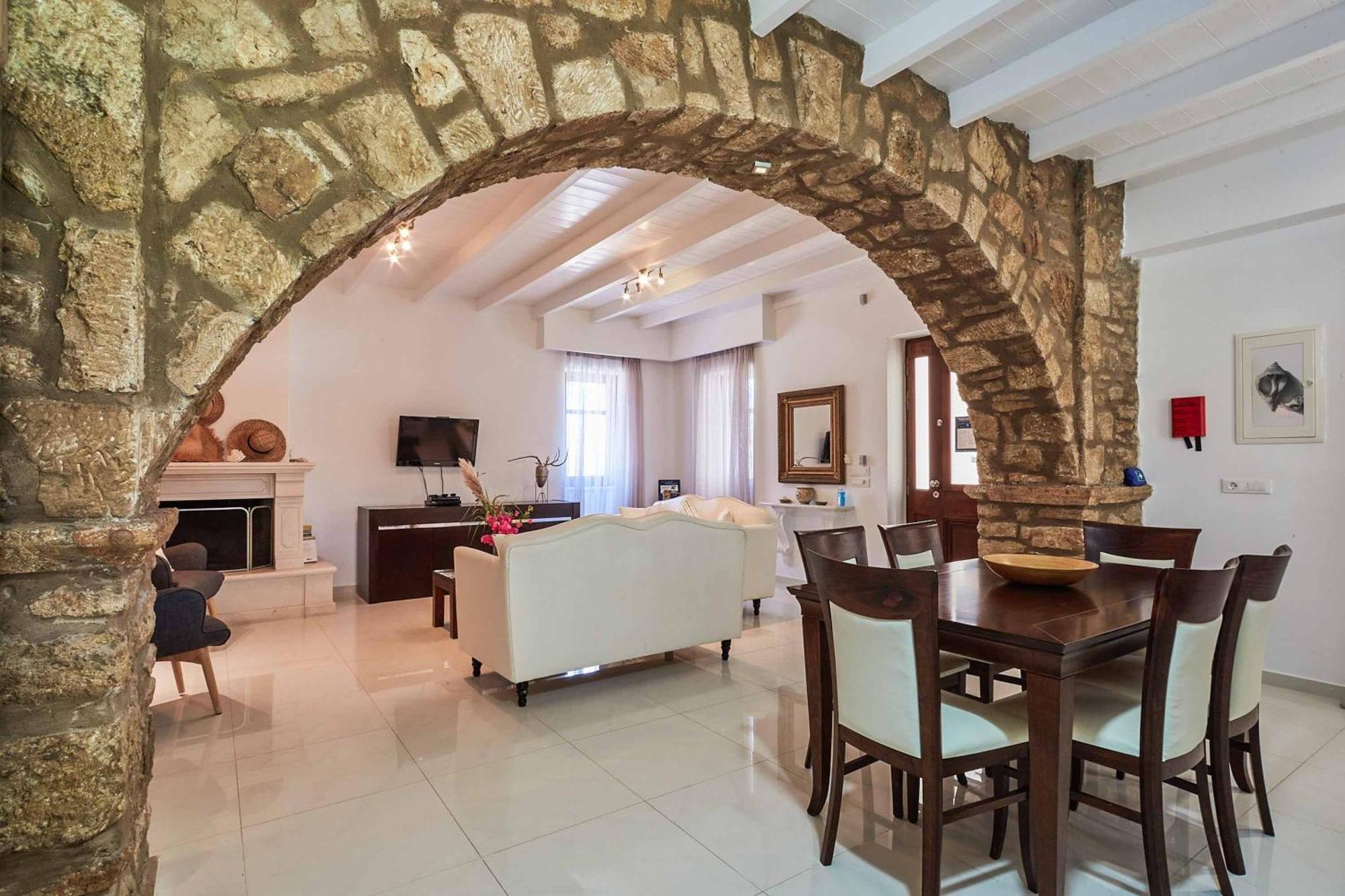 Villa St Dennis *